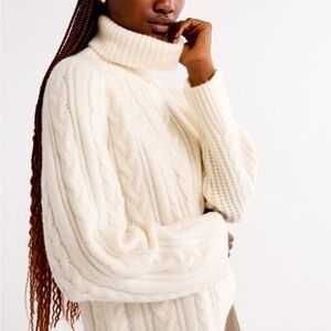 Abercrombie Cozy Cable Knit Turtleneck Sweater